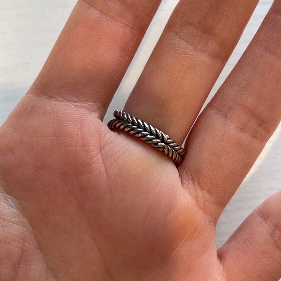 Petite Albion® Ring in Sterling Silver with Citrine and Pavé Diamonds - Picture 5 of 6